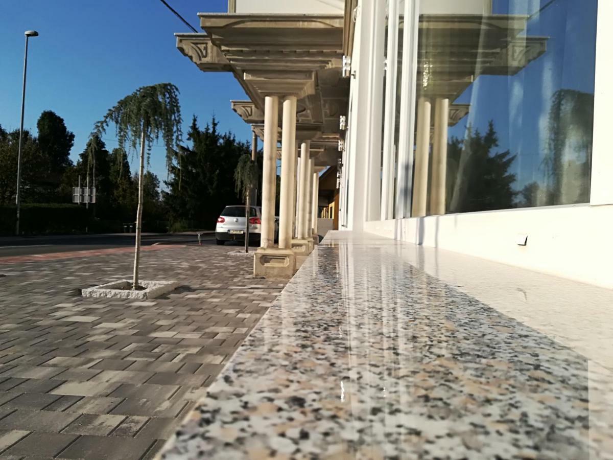 Vila Lemic Postojna Exterior foto